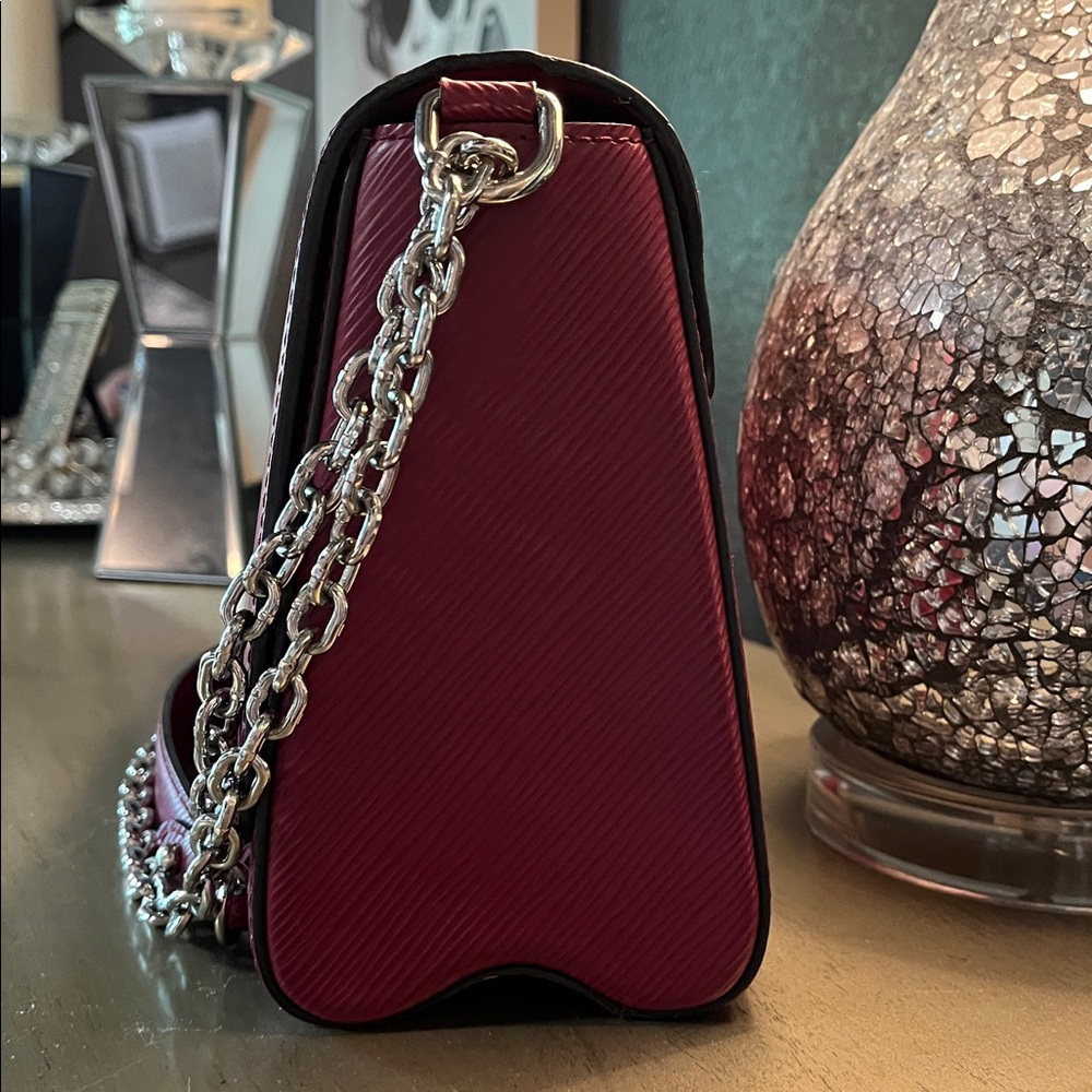 Louis Vuitton Burgundy Chain Epi Twist Bag - Picture 16 of 17